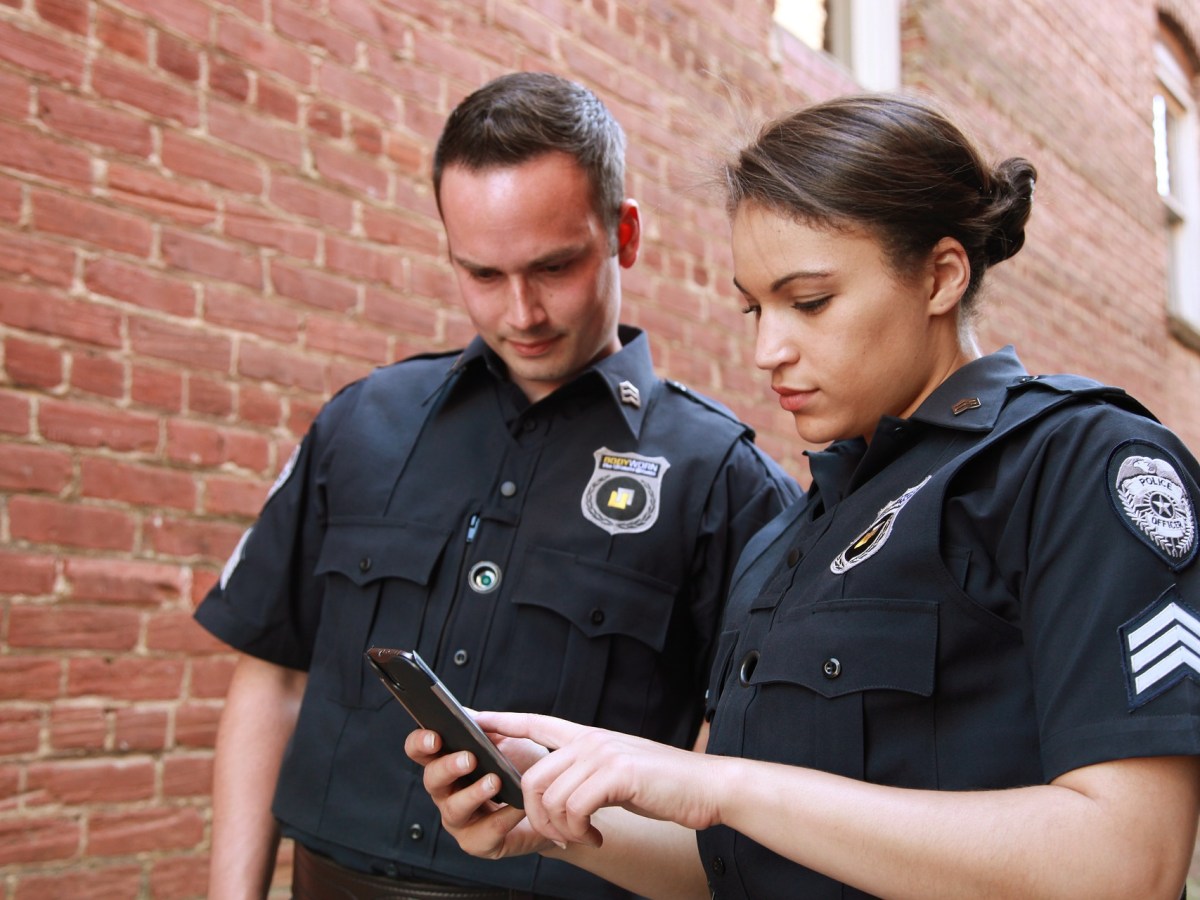 En faveur du définancement de la police au&nbsp;Québec